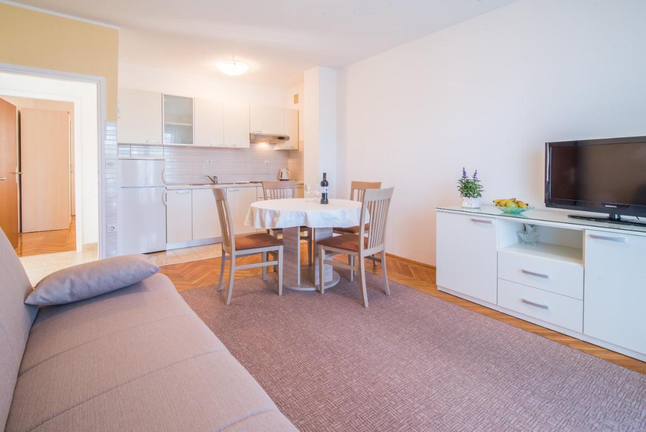 Apartment Ana S