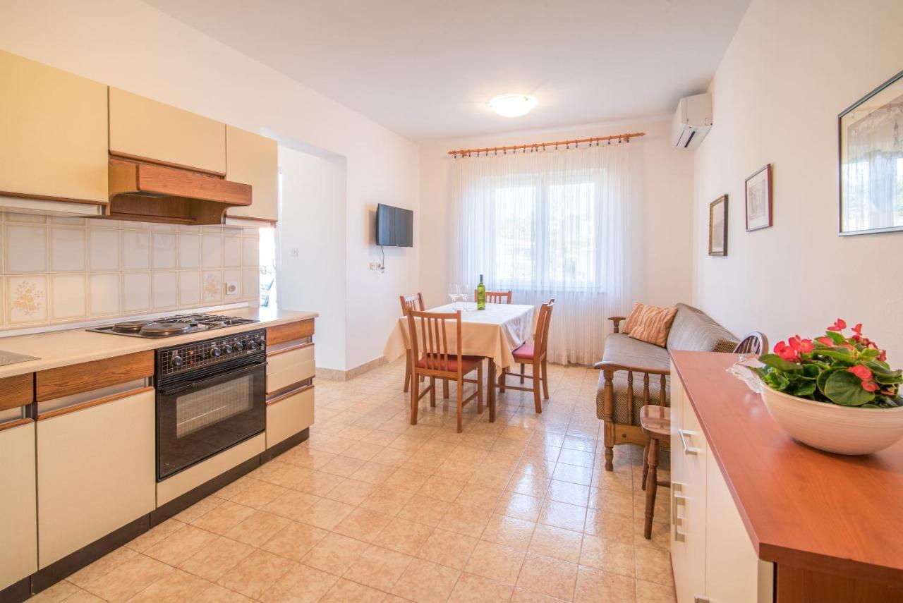 Apartment Ana S