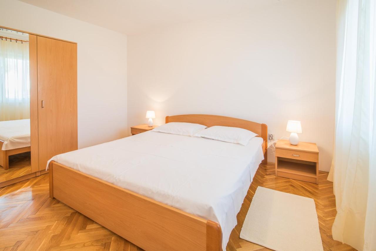 Ana S Apartament *